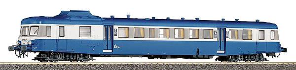 Diesel railcar X2800 TER<br /><a href='images/pictures/Roco/43083.jpg' target='_blank'>Full size image</a>